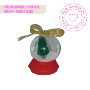 Pallina di Natale con Albero e Neve all’Uncinetto